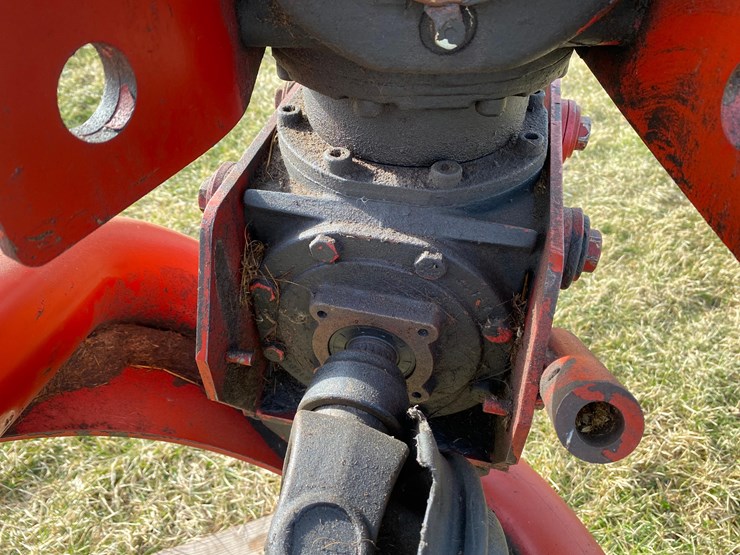 new-holland-1431-image-38