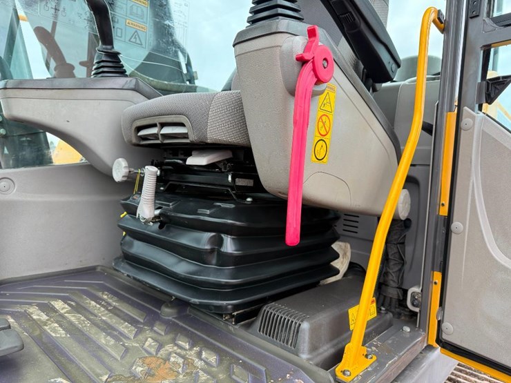 volvo-ec220dl-image-54