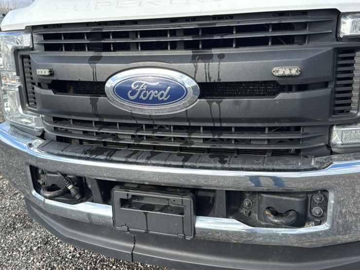 2019-ford-f350-image-29