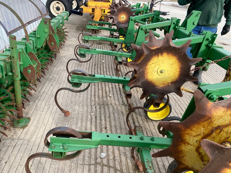 john-deere-825-image-23