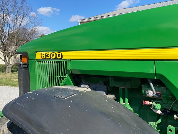 1998-john-deere-8300-image-38