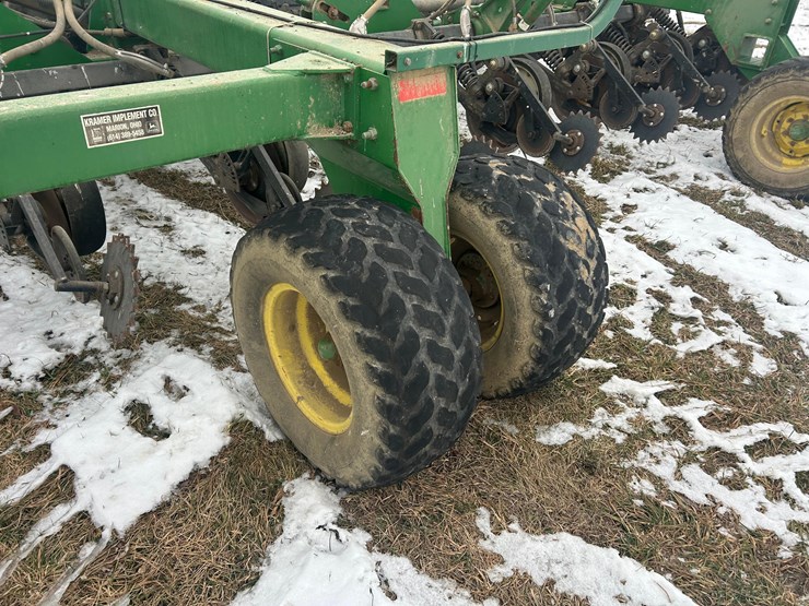 john-deere-1900-image-38