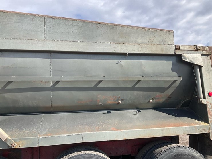 1995-kenworth-t800-image-33