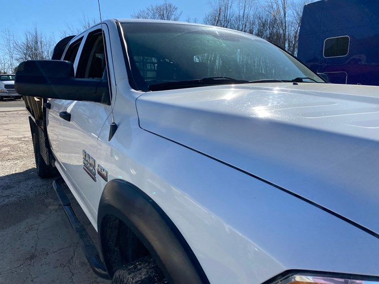 2018-dodge-2500-image-24