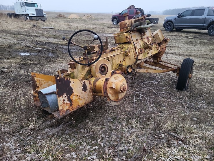 minneapolis-moline-tractor---parts-image-6