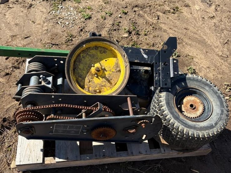 john-deere-7240-image-36