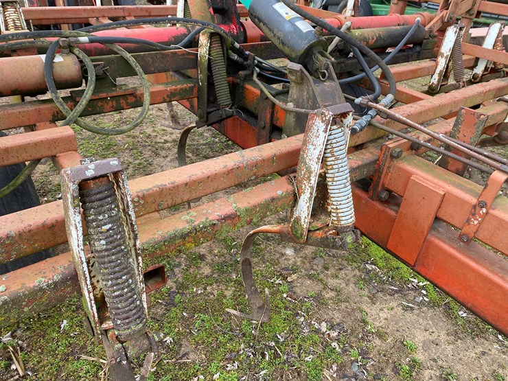 wil-rich-1422--field-cultivator-image-20