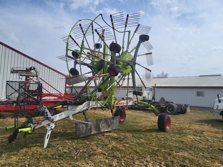 2017-claas-liner-2900-image-1