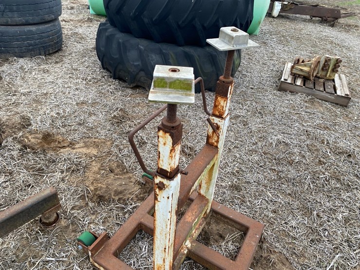 engine-stand,-and-splitter-stand-image-5