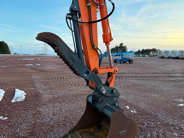 doosan-dx85r-3-image-32