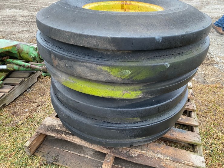 2---8-bolt-big-center-rims-with-14l---16.1-sl-tires-image-4