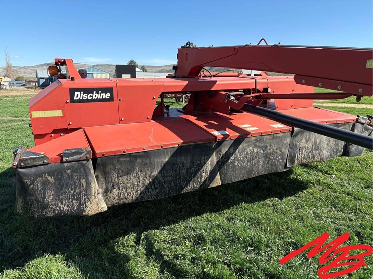 2014-new-holland-1431-image-6