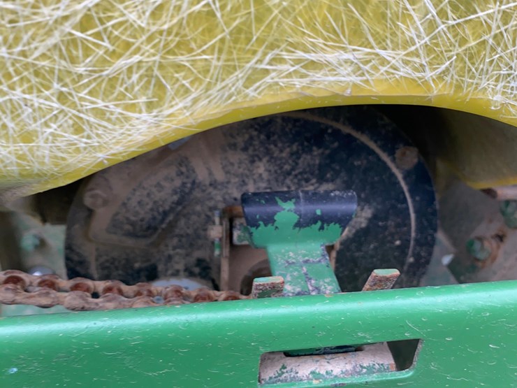 john-deere-7000-image-31