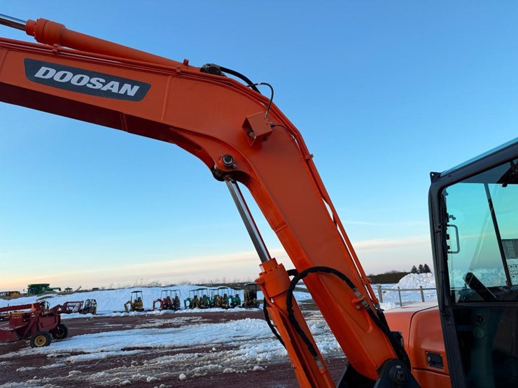 doosan-dx85r-3-image-36