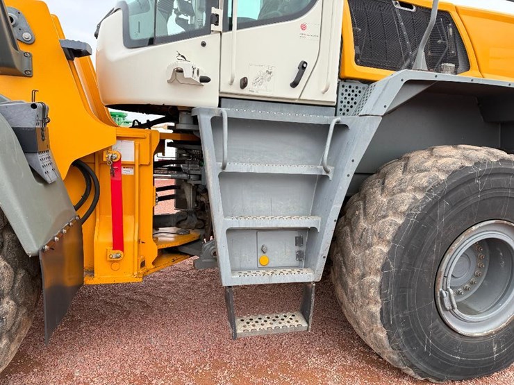 liebherr-l566-image-19