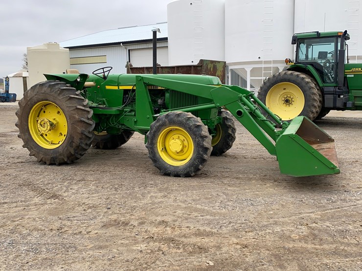 john-deere-2940-image-1