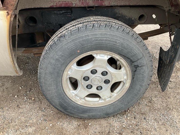 1999-chevrolet-k1500-image-22