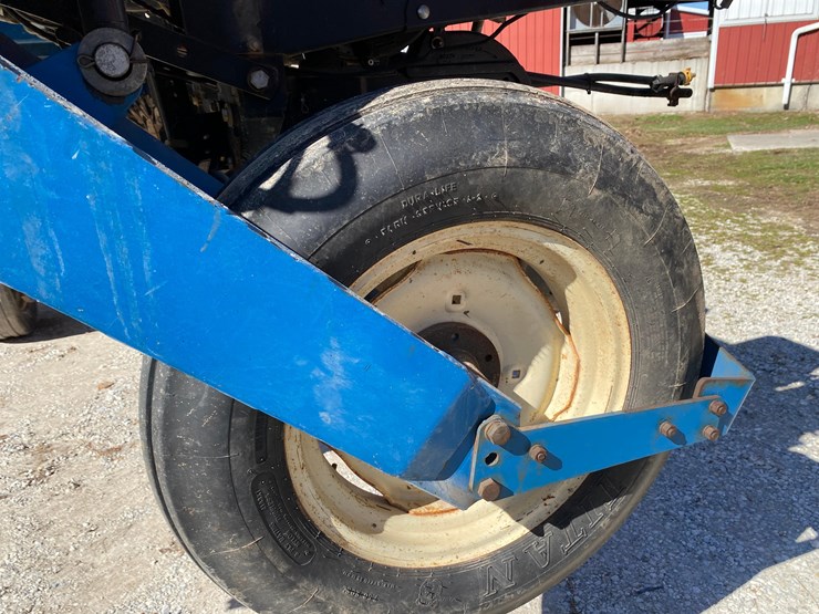 2009-kinze-3600-image-64