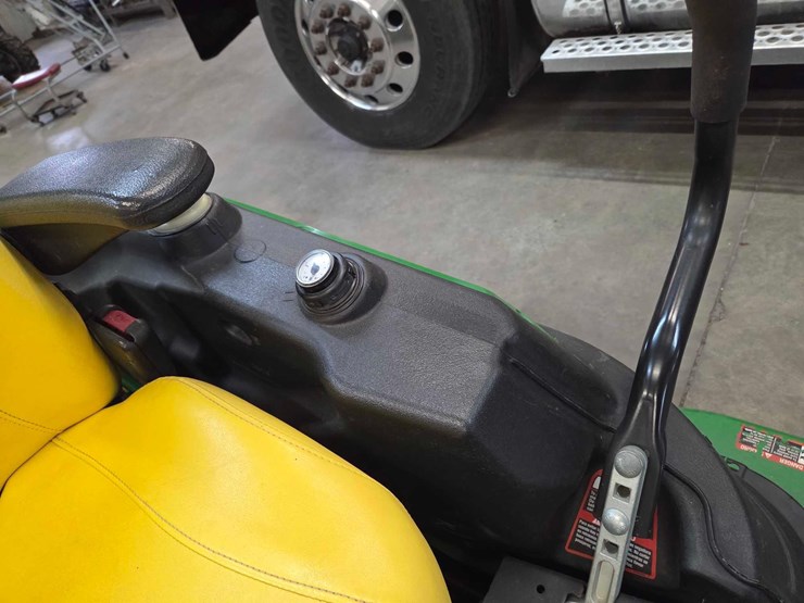 2016-john-deere-930-image-5