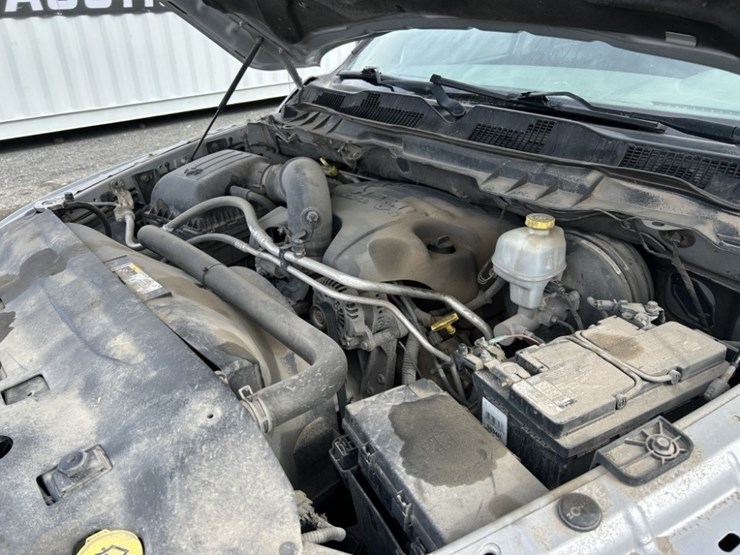 2013-dodge-1500-image-37