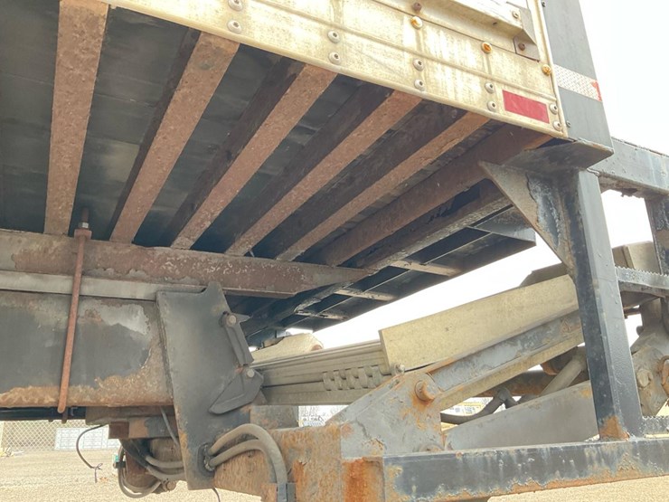 2005-international-durastar-4300-image-34