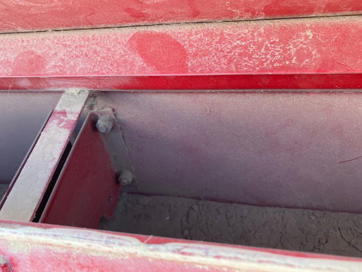 international-6200-image-28