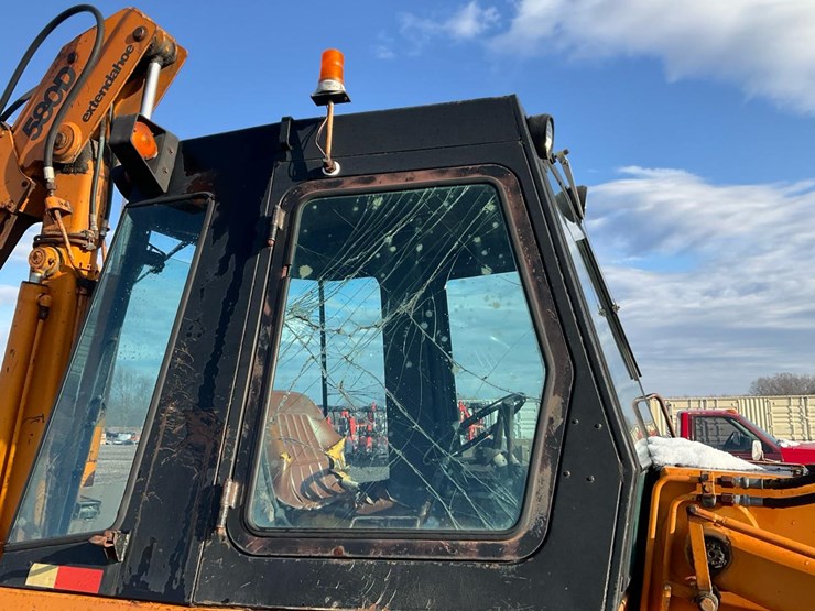 1982-case-580d-image-60