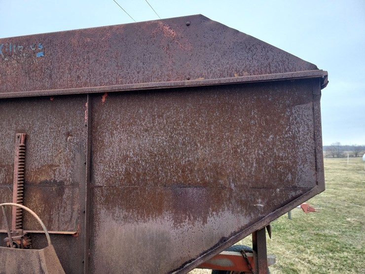 hopper-wagon-w/john-deere-running-gear-image-25