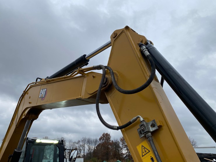 2019-caterpillar-307.5-image-13