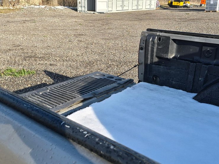 2002-chevrolet-1500-image-33