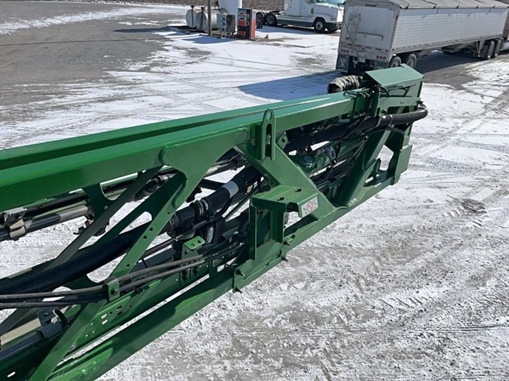 2023-john-deere-410r-image-36