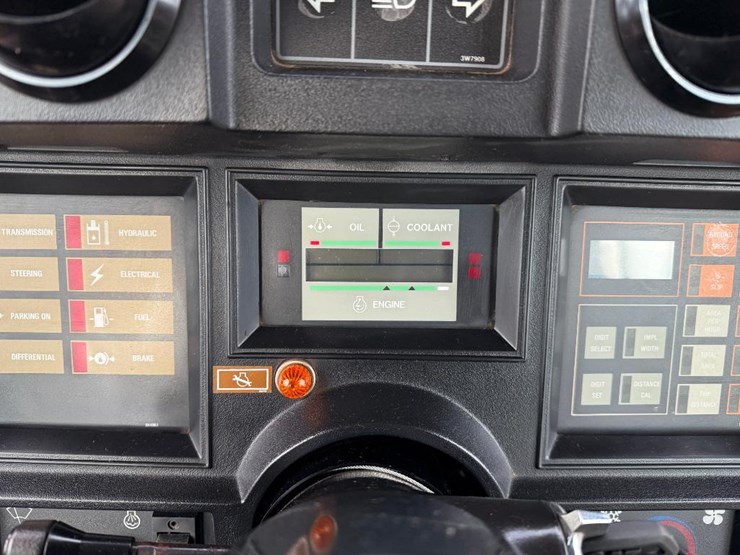 challenger-75-image-50