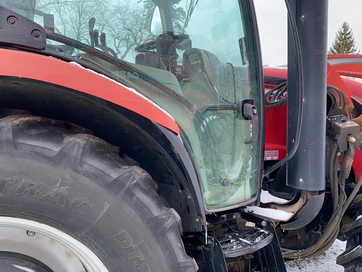 case-ih-125-image-21