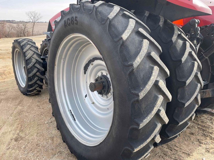 case-ih-magnum-340-image-40