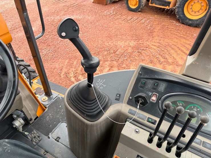 case-570n-xt-image-46