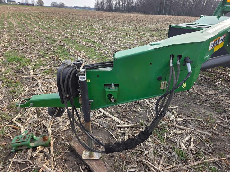 john-deere-630-image-31