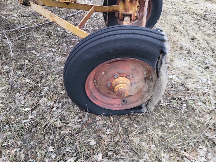 minneapolis-moline-tractor---parts-image-12