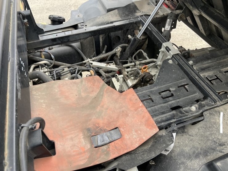 2020-kubota-rtv-x1100c-image-13