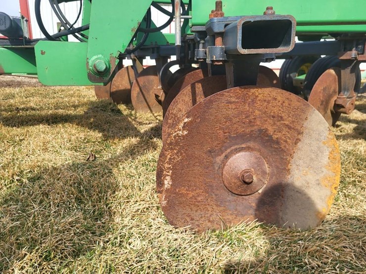 john-deere-2700-image-12