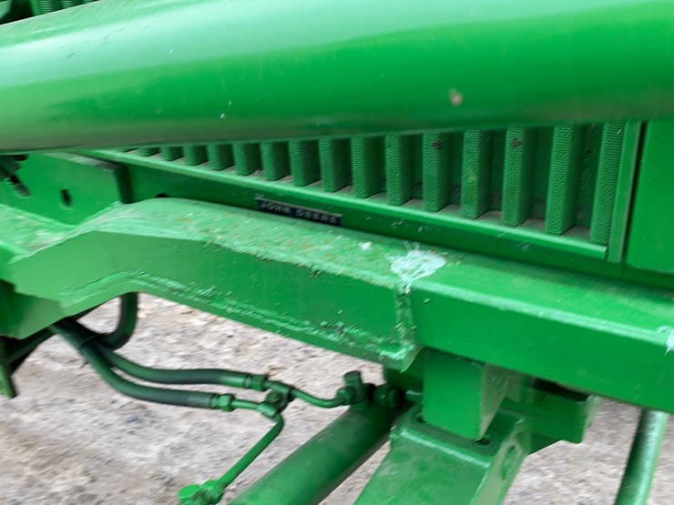 john-deere-2940-image-12