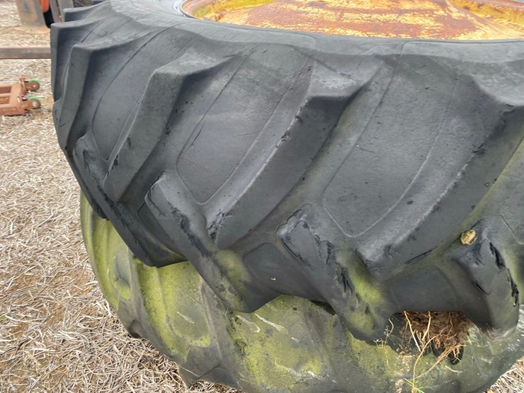 9-bolt-dual-hubs-image-2