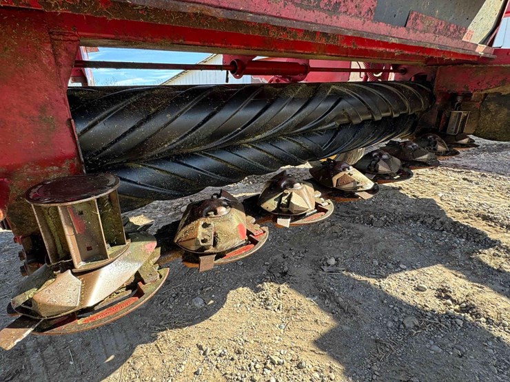 2012-new-holland-h7230-discbine,-rubber-conditioners,-10’4”-cut,-540-pto,--*ybn091009*---field-ready-image-21