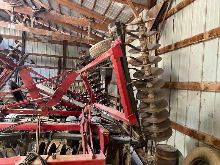 international-490-image-11