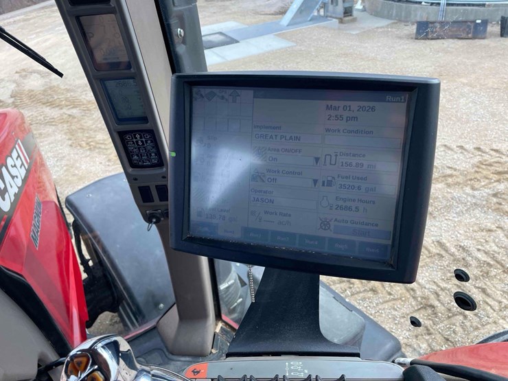 case-ih-magnum-340-image-26