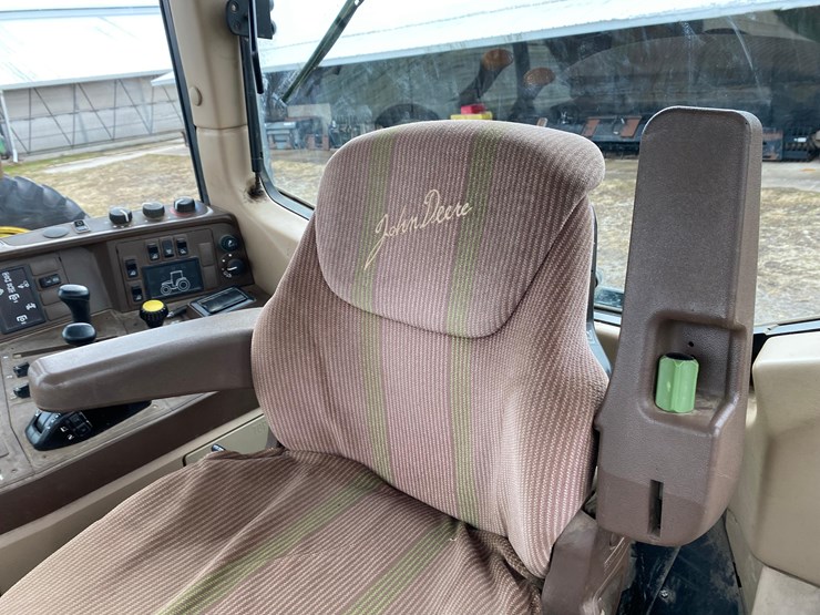 john-deere-6410-image-35