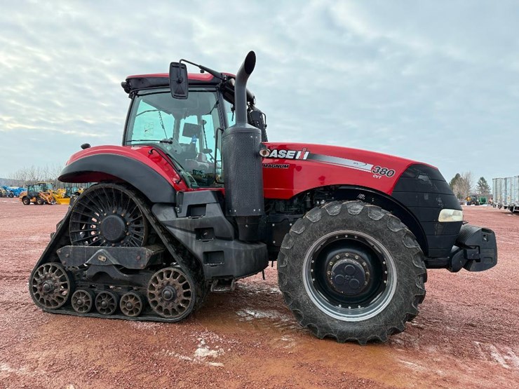case-ih-magnum-380-rowtrac-image-3