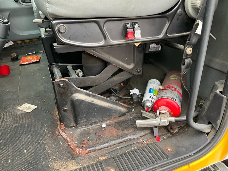 2005-international-durastar-4300-image-98