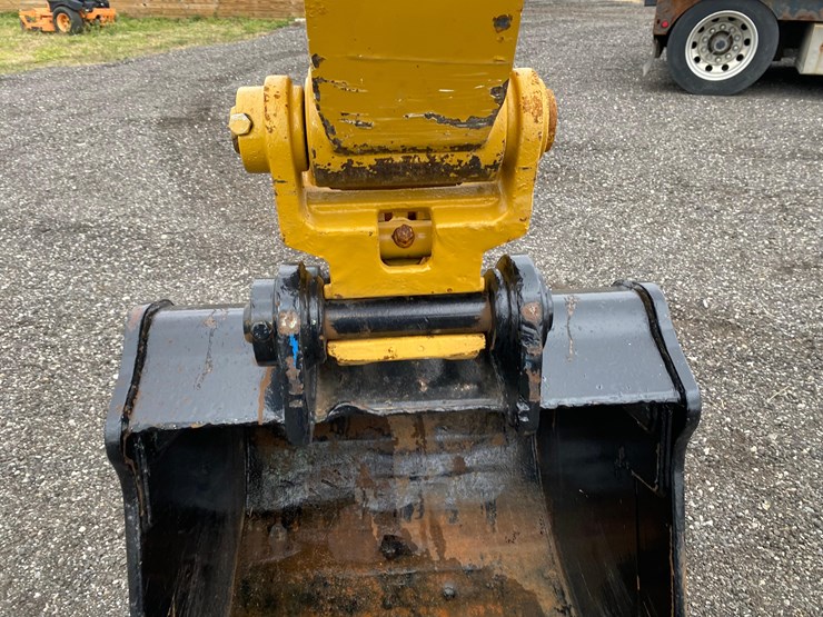 2019-caterpillar-307.5-image-42