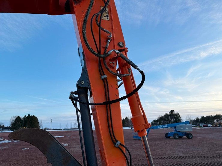 doosan-dx85r-3-image-31