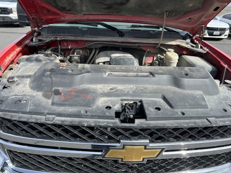 2011-chevrolet-silverado-2500-image-27